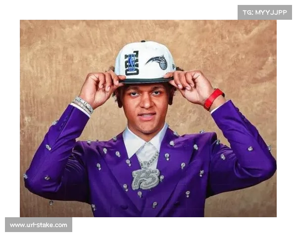 魔术年轻核心成长,班凯罗策应能力进步 魔术年轻核心成长,班凯罗策应能力进步